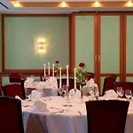 Отель Vienna House By Wyndham Thueringer Hof Эйзенах