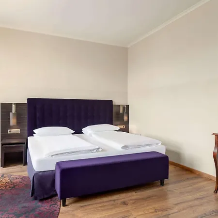 Отель Vienna House By Wyndham Thueringer Hof